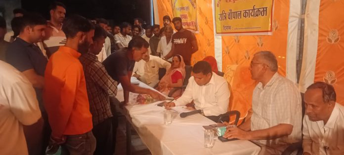 District Collector Surana heard the pain and suffering of the villagers in Bobasar Bidawatan