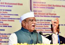 By combining ancient knowledge with modern vision, youth should become a part of 'Developed India'- Governor